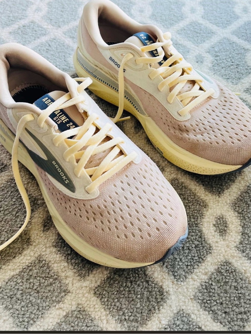 Brooks Adrenaline GTS 24